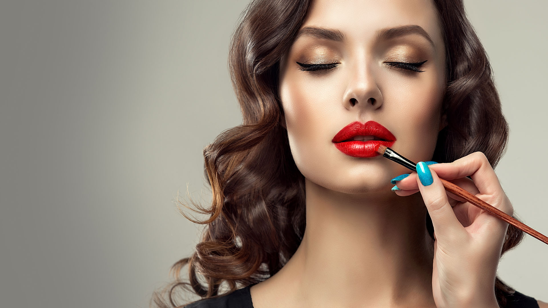 Become Your Own Makeup Artist: Confidence-Boosting Course